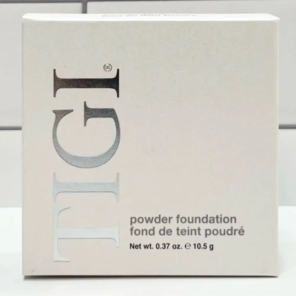 TIGI Cosmetics Allure Powder Foundation